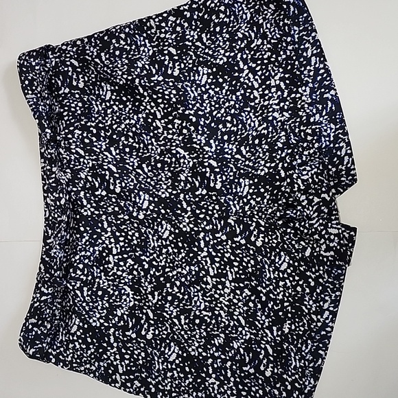 EXPRESS Shortie Super High Rise Short/ size  14 - Picture 7 of 13